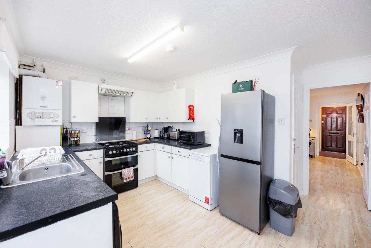 Lovely 2 Bd Hse With Parking Near Excel Londen Buitenkant foto