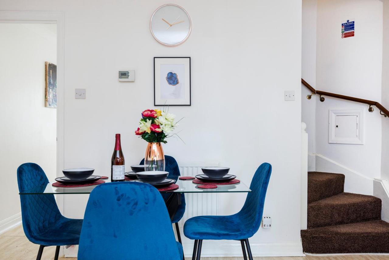 Lovely 2 Bd Hse With Parking Near Excel Londen Buitenkant foto