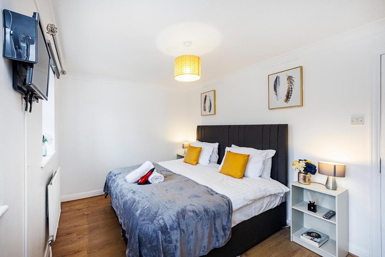 Lovely 2 Bd Hse With Parking Near Excel Londen Buitenkant foto